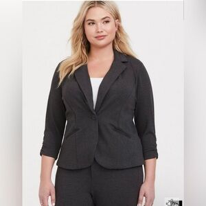 NWOT 4x Torrid Luxe Studio Grey Blazer stretchy 3/4 ruched sleeves cute stylish